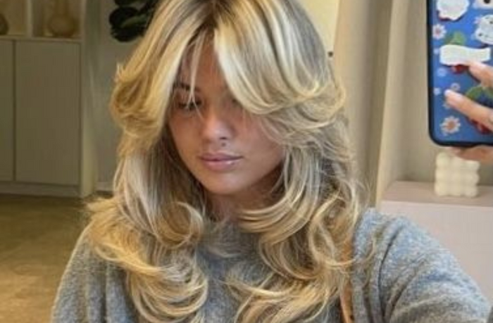 nineties blowout look aesthetic