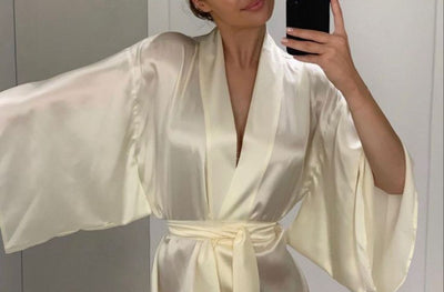 9 Best Petite Silk Robes for Women That Are Luxurious & Soft